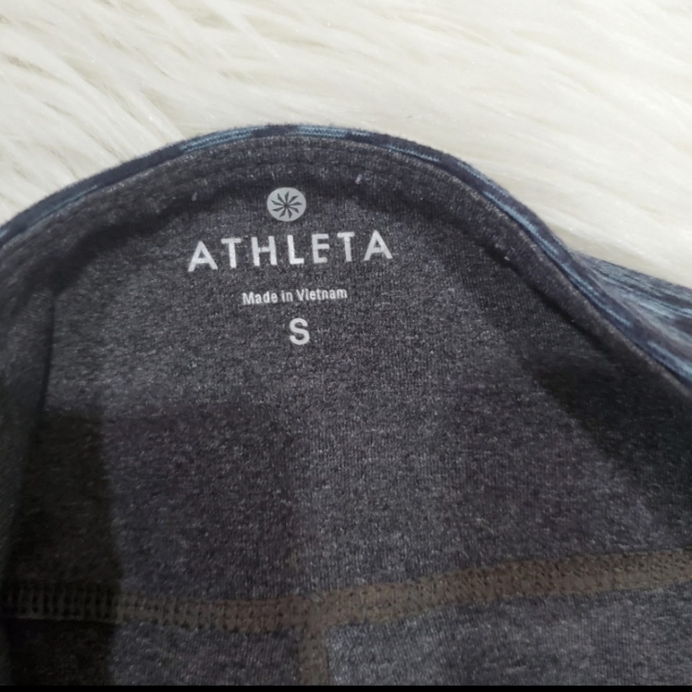Athleta splits revelation heathered grey capri leggings - Picture 5 of 6